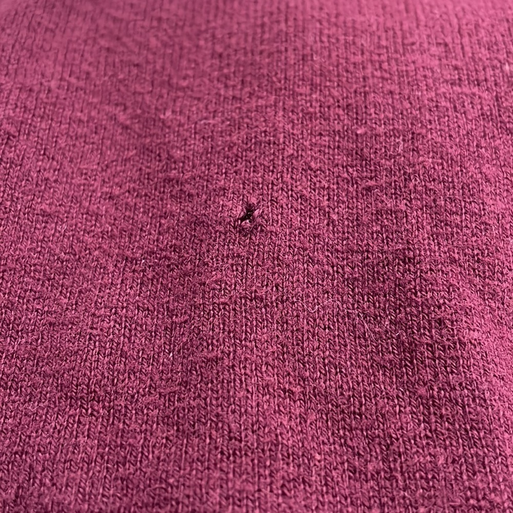 Old Navy V-neck Sweater - Picture 7 of 7